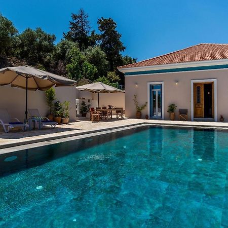 Villa Remedio Neon Khorion  Екстер'єр фото