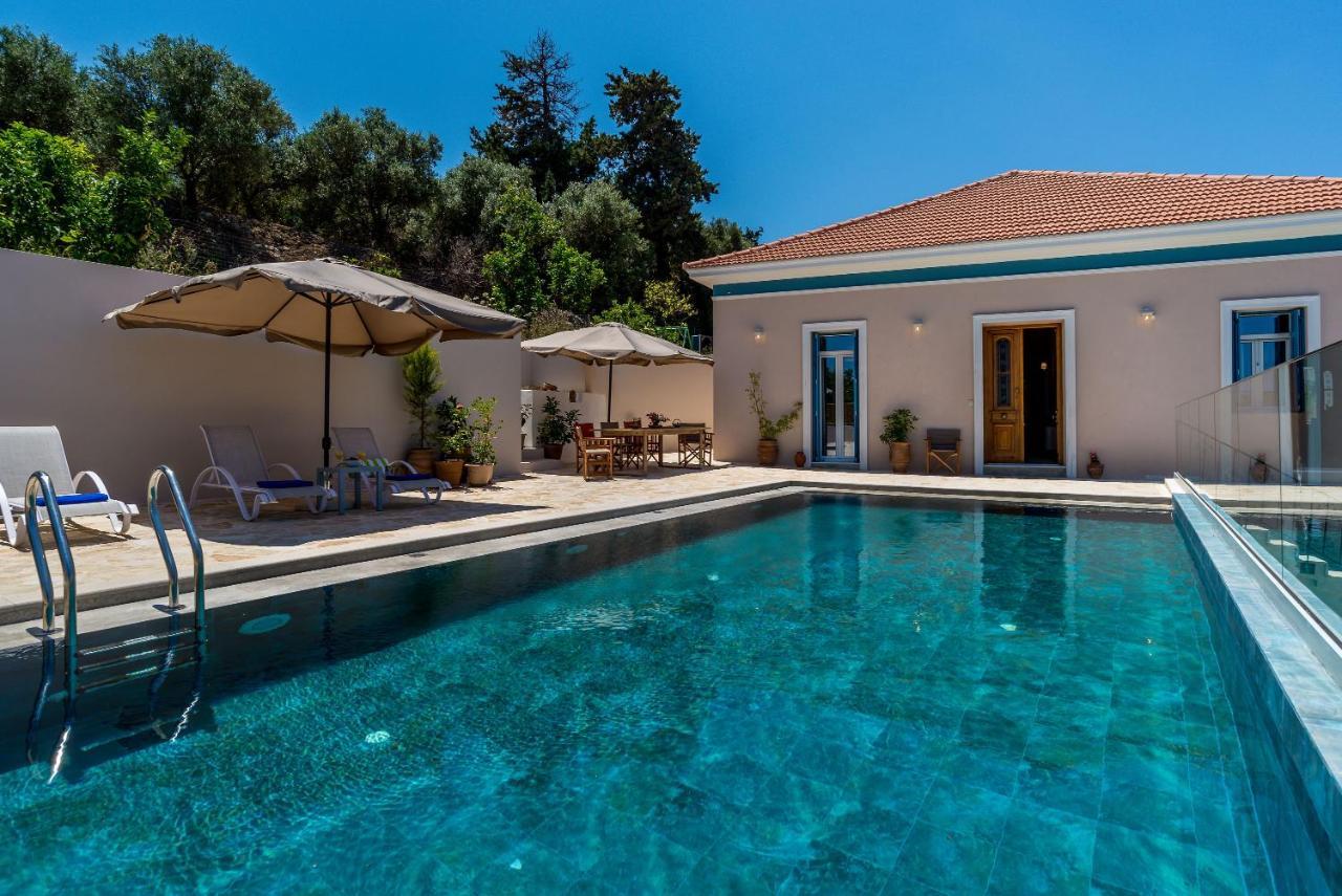 Villa Remedio Neon Khorion  Екстер'єр фото